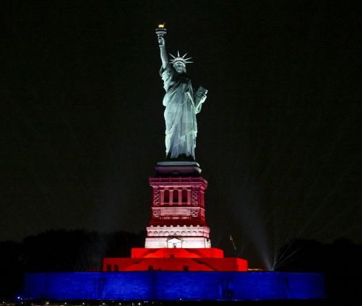 Les États-Unis fêtent leurs 250 ans, Trump s'alarme pour l'identité américaine