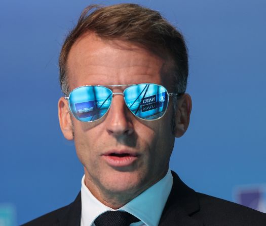 Iran: Macron dit que les discussions doivent se poursuivre avec «calme» et «sang-froid»