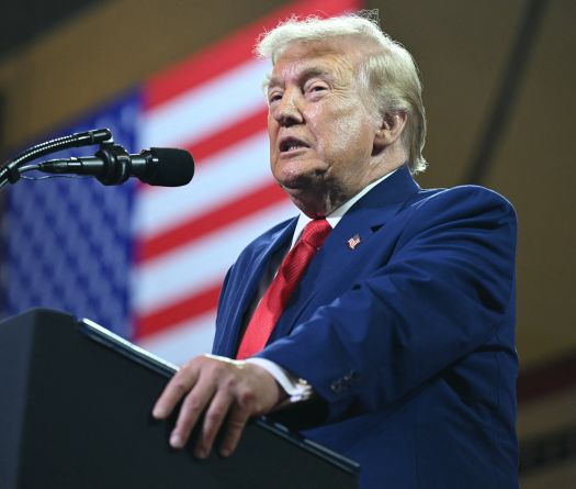 Trump menace les Houthis et l'Iran d'une «punition militaire majeure»