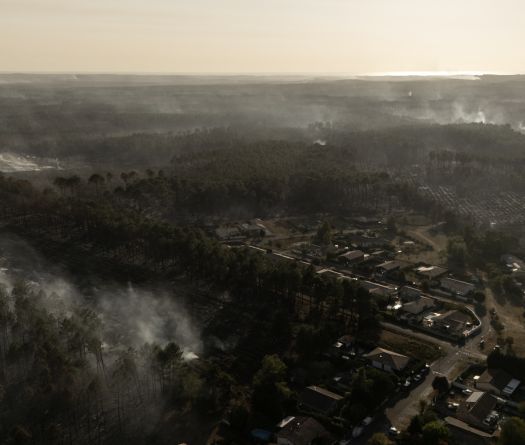 Incendies en France: le retour de la chaleur fait craindre une aggravation