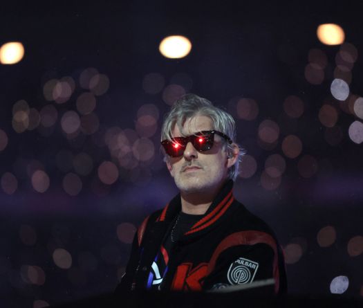 Le DJ français Kavinsky retrouvé mort à son domicile à Paris