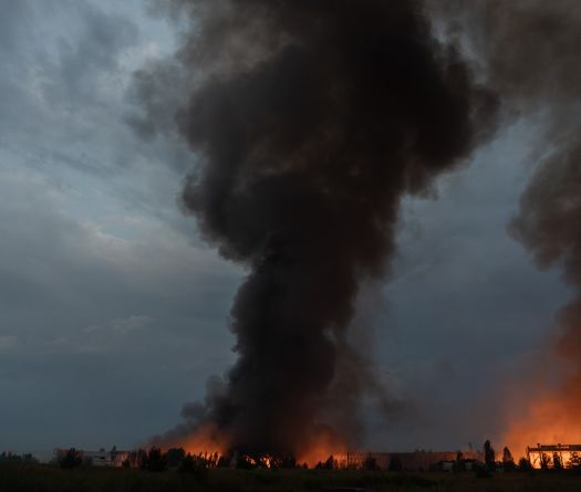 Ukraine: des frappes russes font 15 morts à Kiev et dans ses environs, des entrepôts touchés