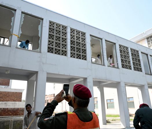 Pakistan: 14 nourrissons meurent dans l'incendie d'un hôpital d'Islamabad