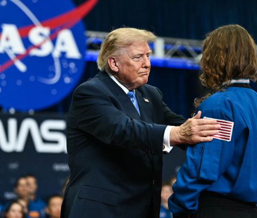 Trump annonce la création d'une académie nationale dédiée à l'espace