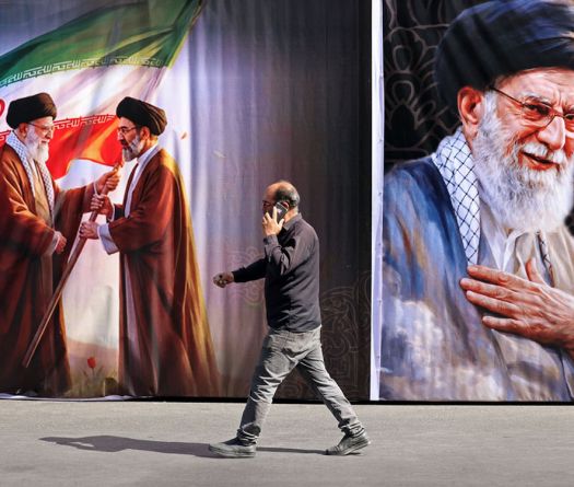 Ali Khamenei: quatre décennies de pouvoir