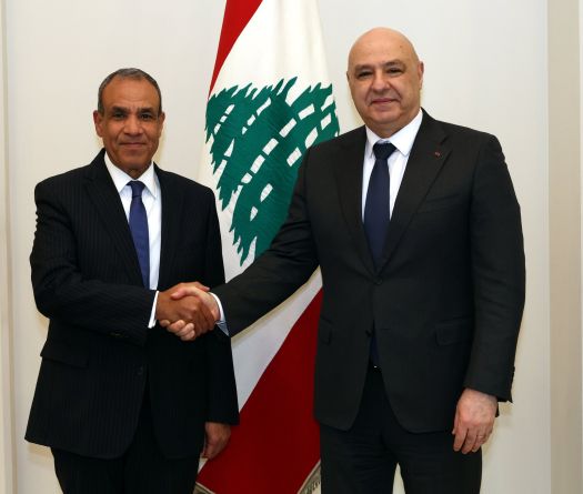 Abdelatty à Beyrouth: L’Égypte appelle à renforcer l’armée et engager des négociations