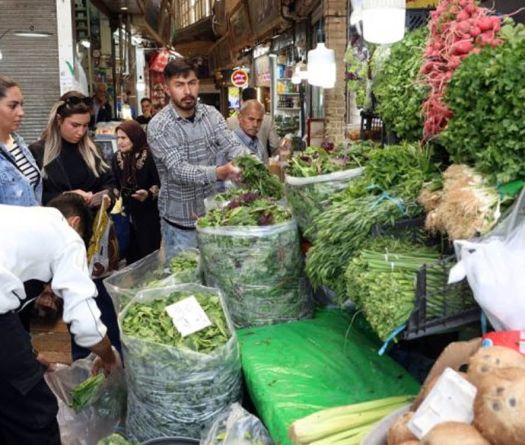 Scènes de vie quotidienne au bazar de Tajrish à Téhéran