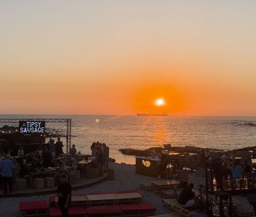 Byblos en blanc et rosé: quand le vin célèbre l’été libanais