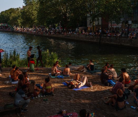 Canicule en France: 3.500 établissements scolaires fermés jeudi, 10.000 aménagent leurs horaires