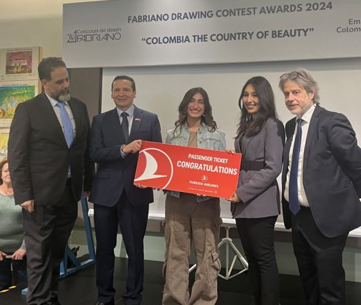 L'ambassade de Colombie décerne le premier prix du concours de dessin Fabriano