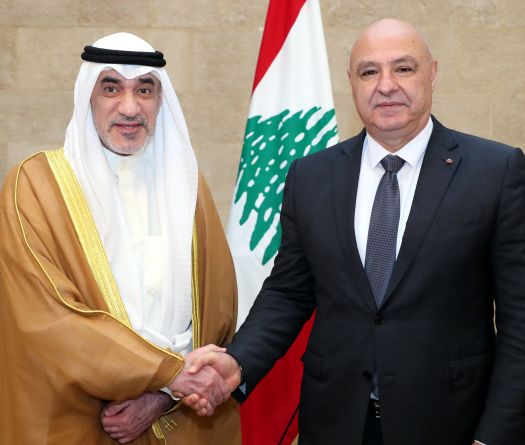 Le ministre koweïtien de l’Intérieur en visite à Beyrouth: Le Koweït restera toujours aux côtés du Liban