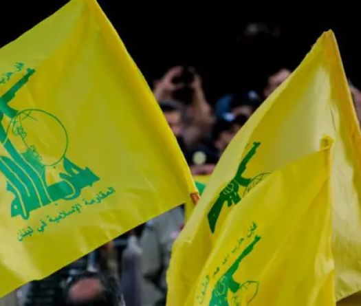 Le Hezbollah affirme qu'il traitera la décision du gouvernement sur ses armes «comme si elle n’existait pas»
