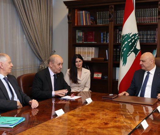 À Beyrouth, Le Drian soutient les efforts de cessez-le-feu