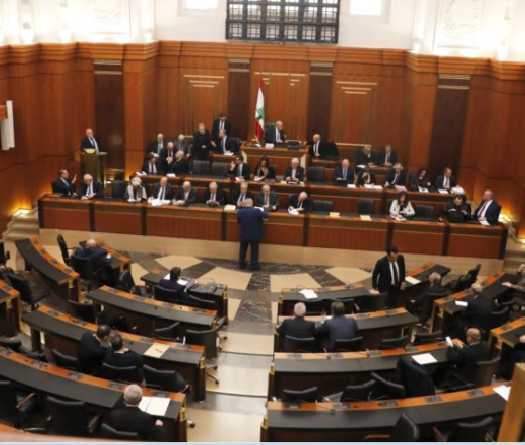 Tensions autour du vote des expatriés: séance législative houleuse au Parlement