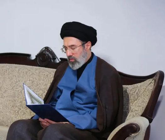Mojtaba Khamenei, inconscient et hors d’état de gouverner, selon The Times 