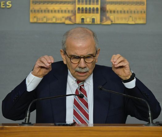 Salam justifie à nouveau l’augmentation du prix de l’essence et d’un point de la TVA