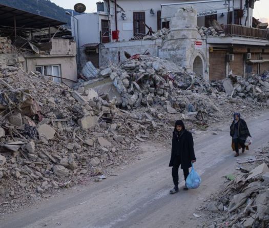 Un séisme de magnitude 6,1 dans l'ouest de la Turquie