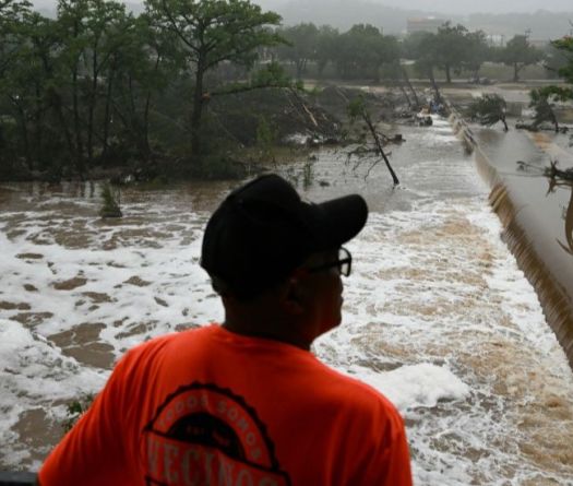 Inondations meurtrières au Texas : 27 morts et des dizaines d'enfants toujours portés disparus