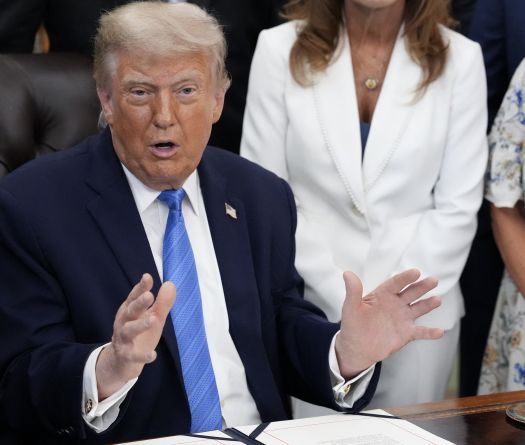 Trump veut frapper «très fort» l'Iran et saisir ses infrastructures pétrolières