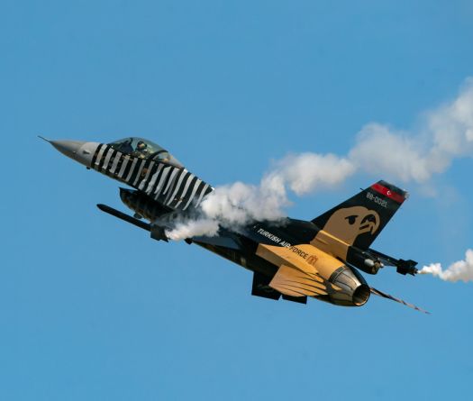 Un chasseur F-16 s'écrase dans l'ouest de la Turquie