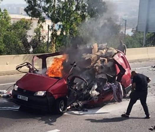 Des frappes israéliennes visent deux voitures sur l'autoroute de Jiyé, appel à l'évacuation de villages du Liban-Sud
