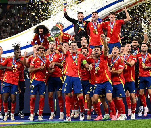 Implacable, l’Espagne retrouve le toit du monde
