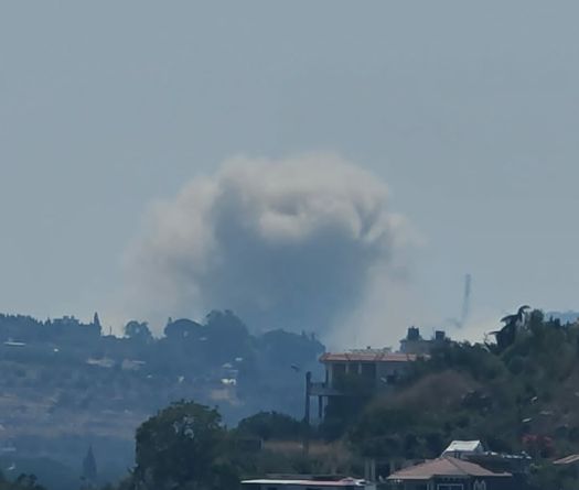 Liban-Sud: puissante explosion à Kfartebnit, frappes et dynamitages se poursuivent