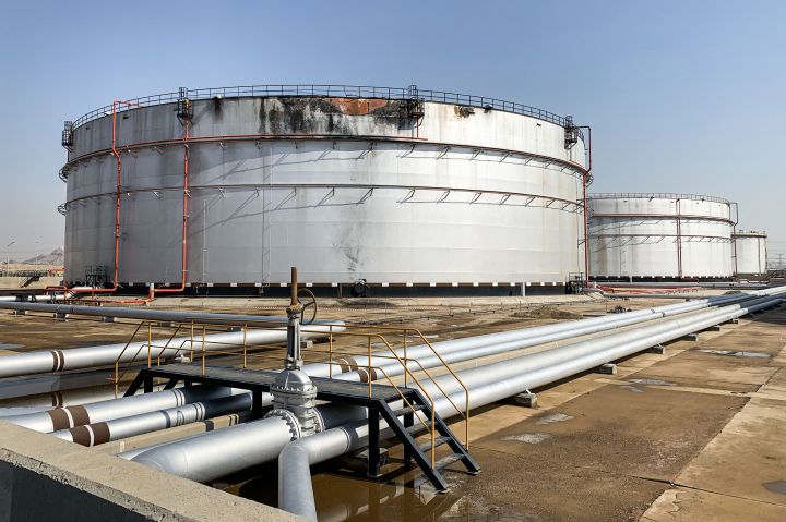 La guerre au Moyen-Orient pousse le pétrole au plus haut depuis mai