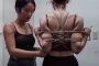 «Créer du lien»: un artiste japonais noue les espaces et les corps avec des cordes