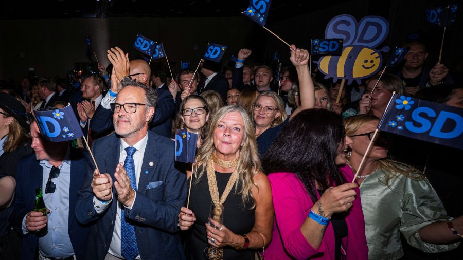 Élections en Suède: les sociaux-démocrates «prêts» à gouverner malgré des résultats très serrés