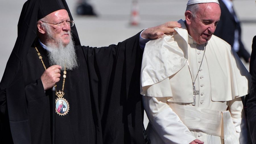 Le pape François en terre orthodoxe