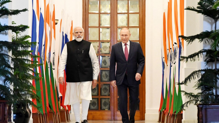Poutine chez Modi, pétrole et S-400 au programme