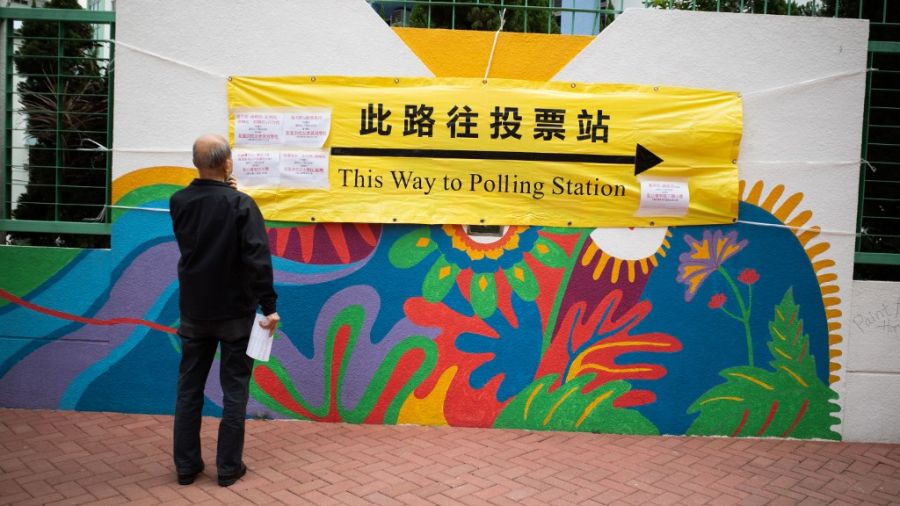 Les Hongkongais boudent un scrutin réservé d'avance aux partisans de Pékin