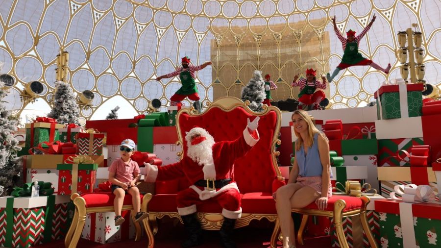 Le monde se prépare à un deuxième Noël de pandémie