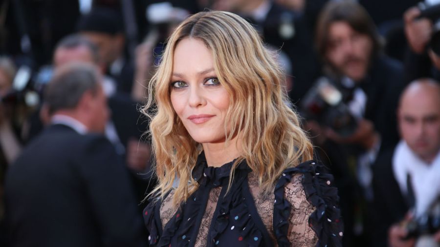 «Bouquet final», la douce mélancolie à la voix enchanteresse de Vanessa Paradis