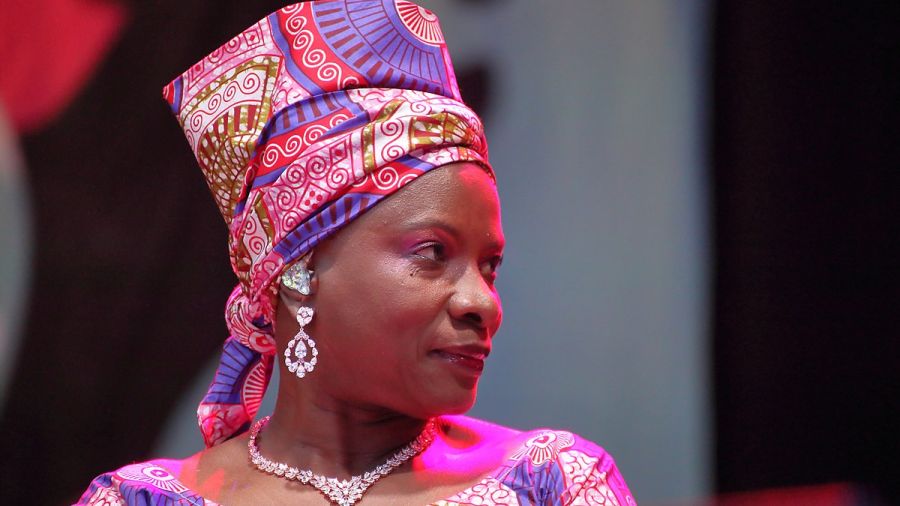 Angélique Kidjo, la star aux 5 Grammys, rejoint le panthéon hollywoodien