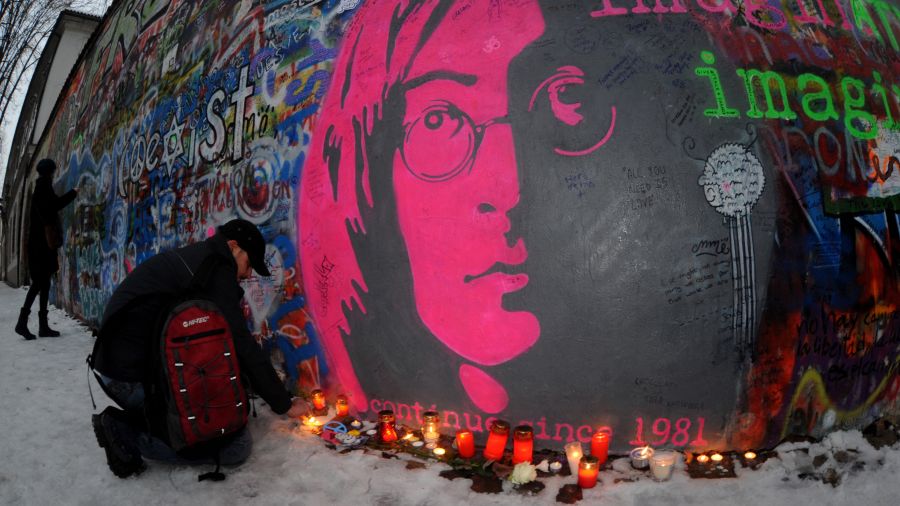 Une lettre de John Lennon à sa première épouse aux enchères à Londres