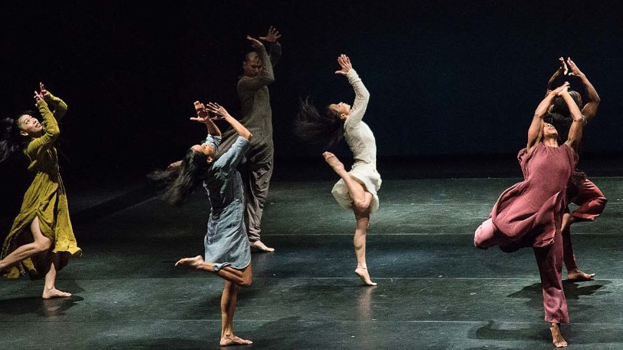 Akram Khan offre le songe d’une nuit indienne dans le désert saoudien