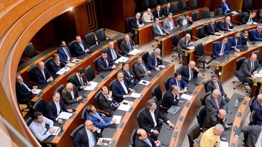 Le Parlement approuve le durcissement des peines pour tirs festifs