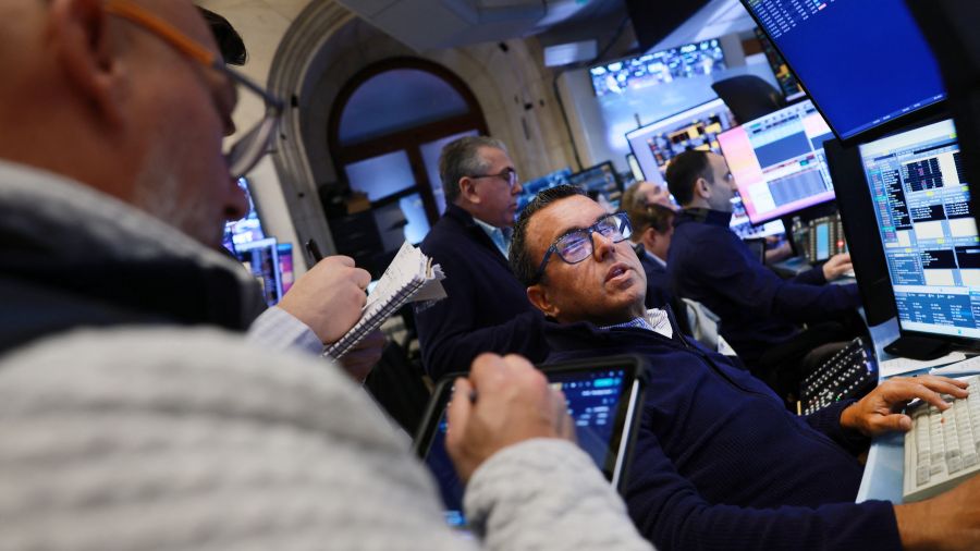 Golfe en alerte, l’escalade militaire fait fuir le risque