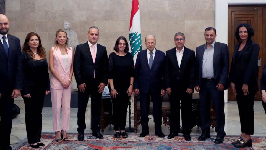 Aoun affirme «chercher» à former un gouvernement