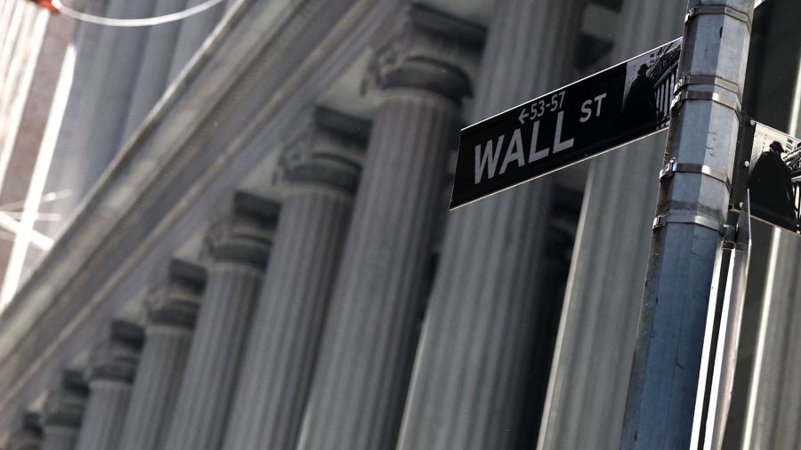 Wall Street bondit après que le président iranien dit avoir la volonté «de mettre fin» au conflit