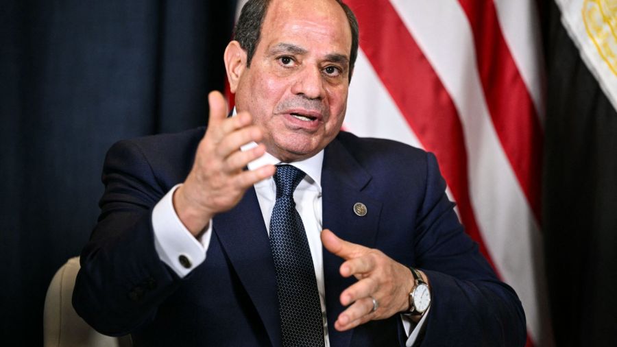 Égypte: Sissi appelle à mettre fin à l'«escalade» dans la région, après l'attaque de drone à Damiette 