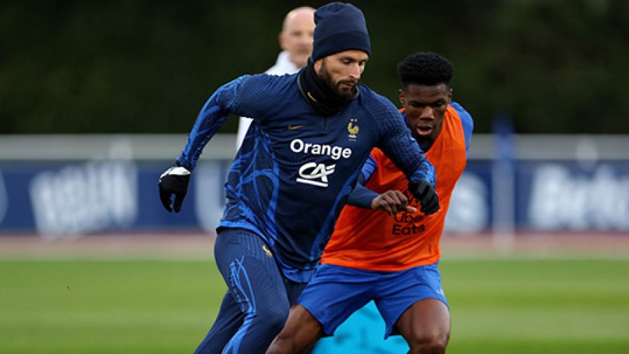 Bleus: nouveaux tauliers et nouveau capitaine