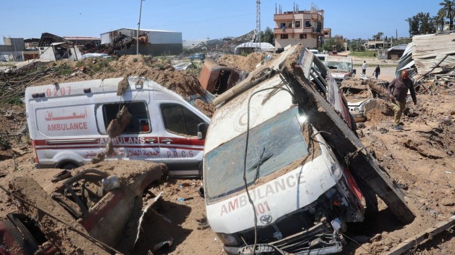 Secouristes tués à Gaza: l’enquête israélienne conclut à des erreurs, mais exclut l’« exécution »