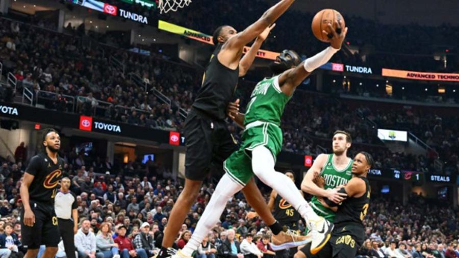 NBA: Boston craque encore sur la fin à Cleveland