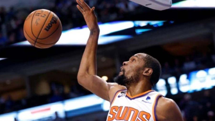 NBA: Durant éclaire les Suns à Dallas, les Lakers gâchent le retour de Curry