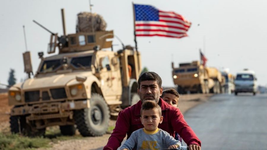 Deux hauts responsables US à Deir Ezzor pour réduire les tensions