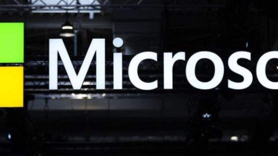 IA: Microsoft annonce 15,2 milliards de dollars d'investissements aux Emirats arabes unis