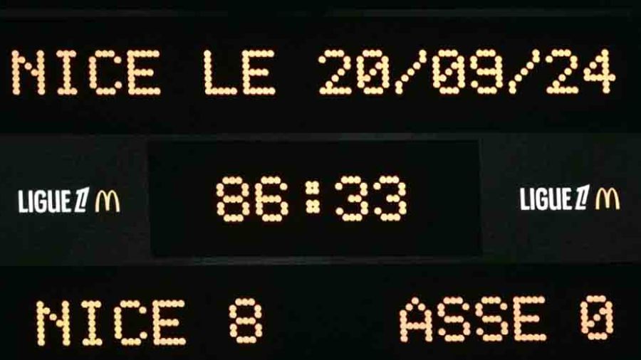 Ligue 1: Nice fête ses 120 ans avec un record et en marchant sur des Verts en déliquescence